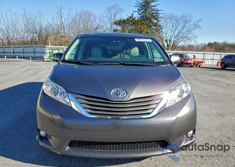 2011 Toyota Sienna Xle from USA, damaged, VIN 5TDYK3DCXBS090826